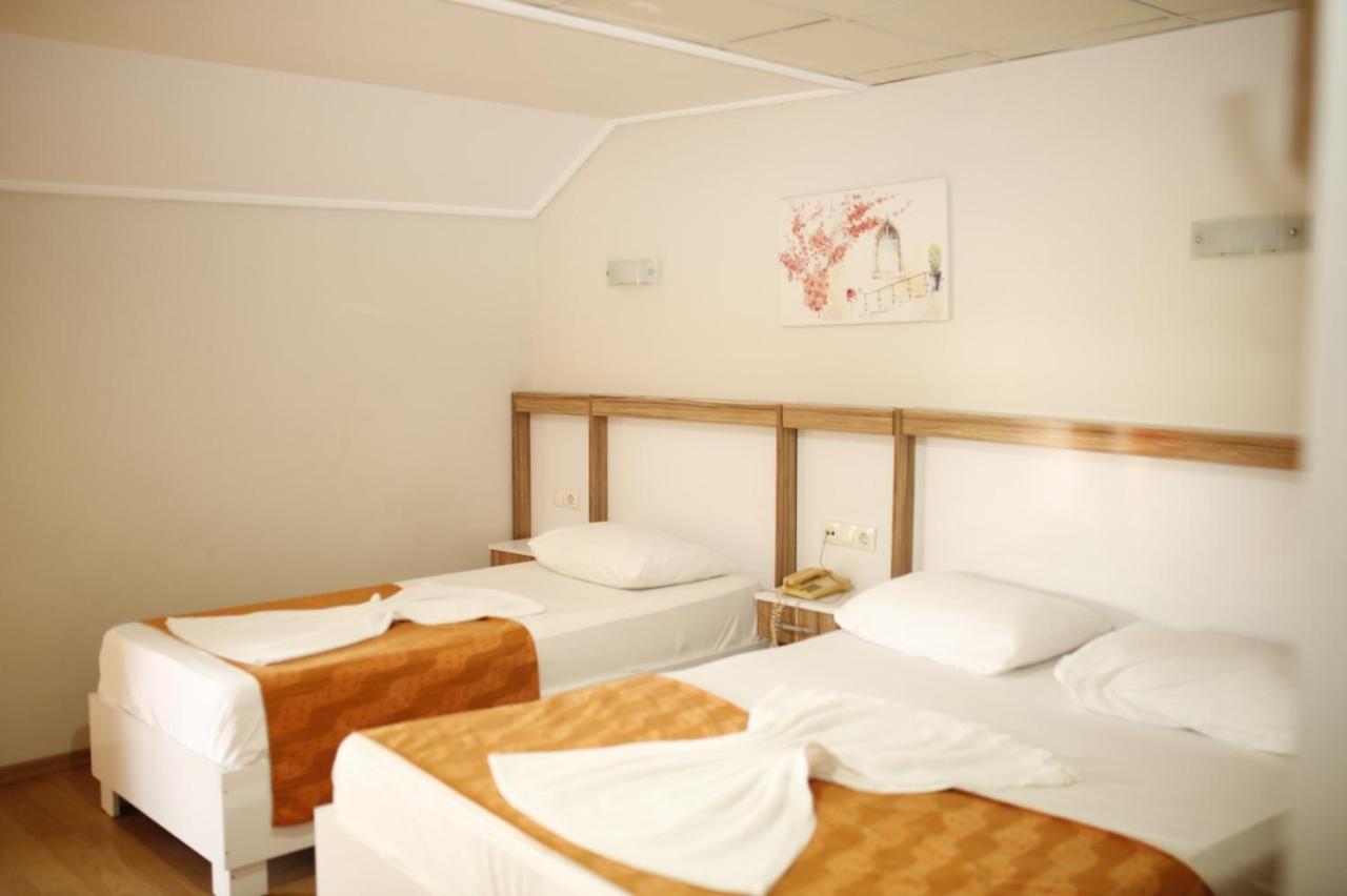 Oezhan Hotel Antalia Esterno foto