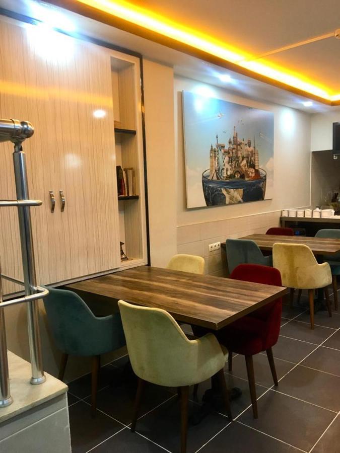Oezhan Hotel Antalia Esterno foto